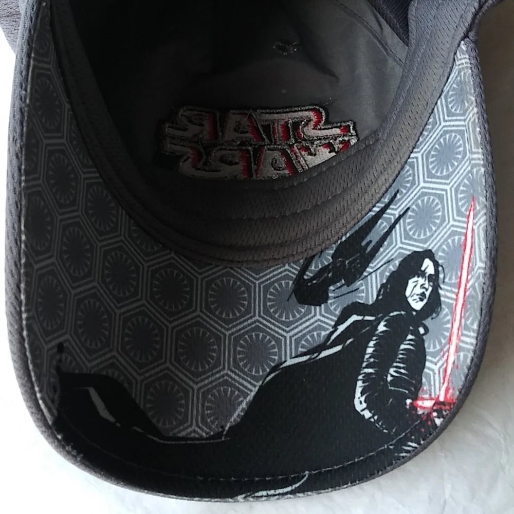 Stars Wars The Dark Side Disney Challenge Hat